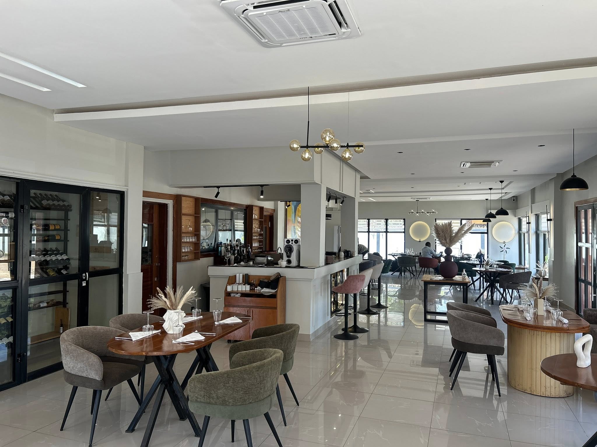 Restaurant M - Photo 2